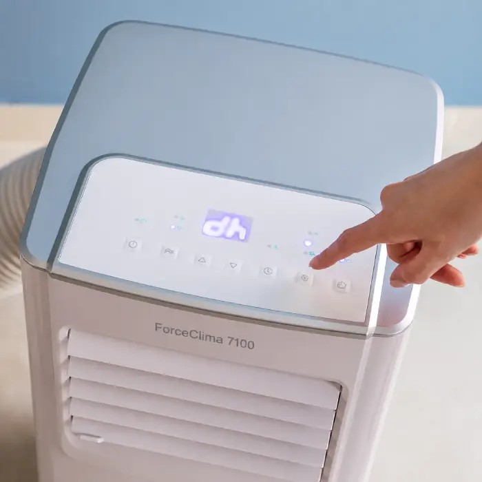 ForceClima 7100 Soundless Climatiseur portable 7000 BTU avec télécommande, LED, 4 modes, 2 vitesses, kit fenêtre, 15-20 m²