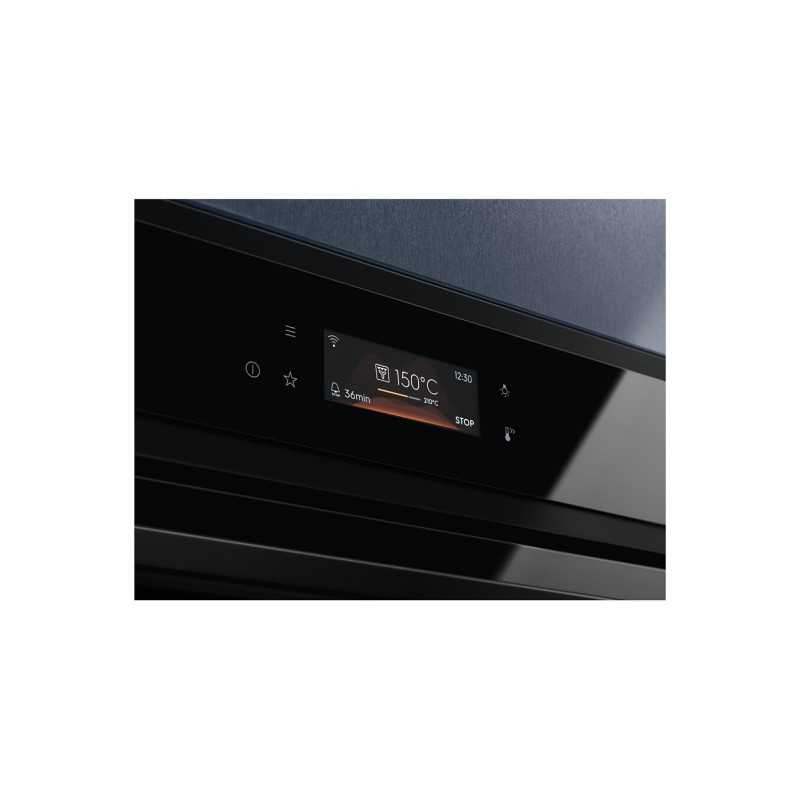 Four Electrolux EOE8P19WH