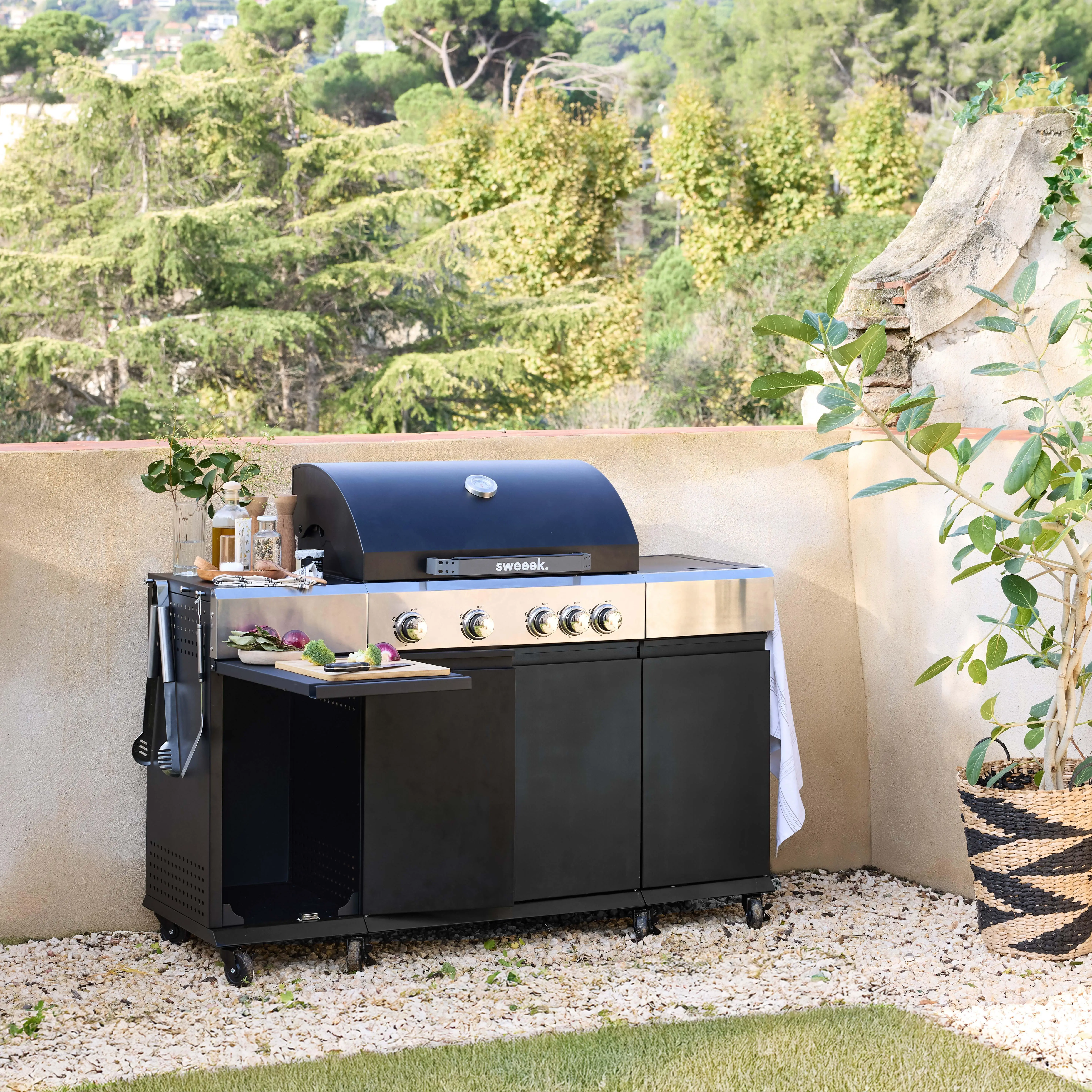 Barbecue gaz 4 brûleurs + 1 feu latéral, cuisine d'extérieure avec roues, tablettes et thermomètre