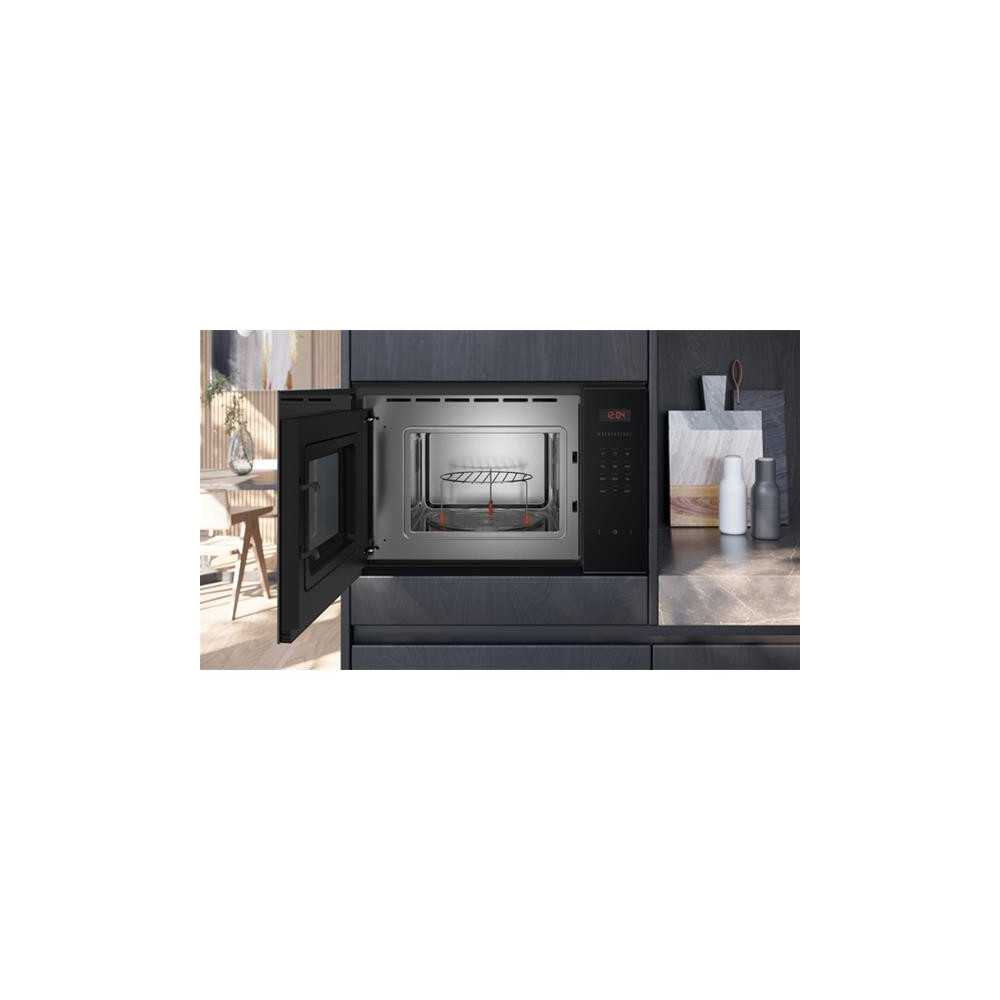 Micro-onde, 38 cm, IQ300, 800 W (grill 1,00kW), humidClean, display rou SIEMENS - BE523LMB1