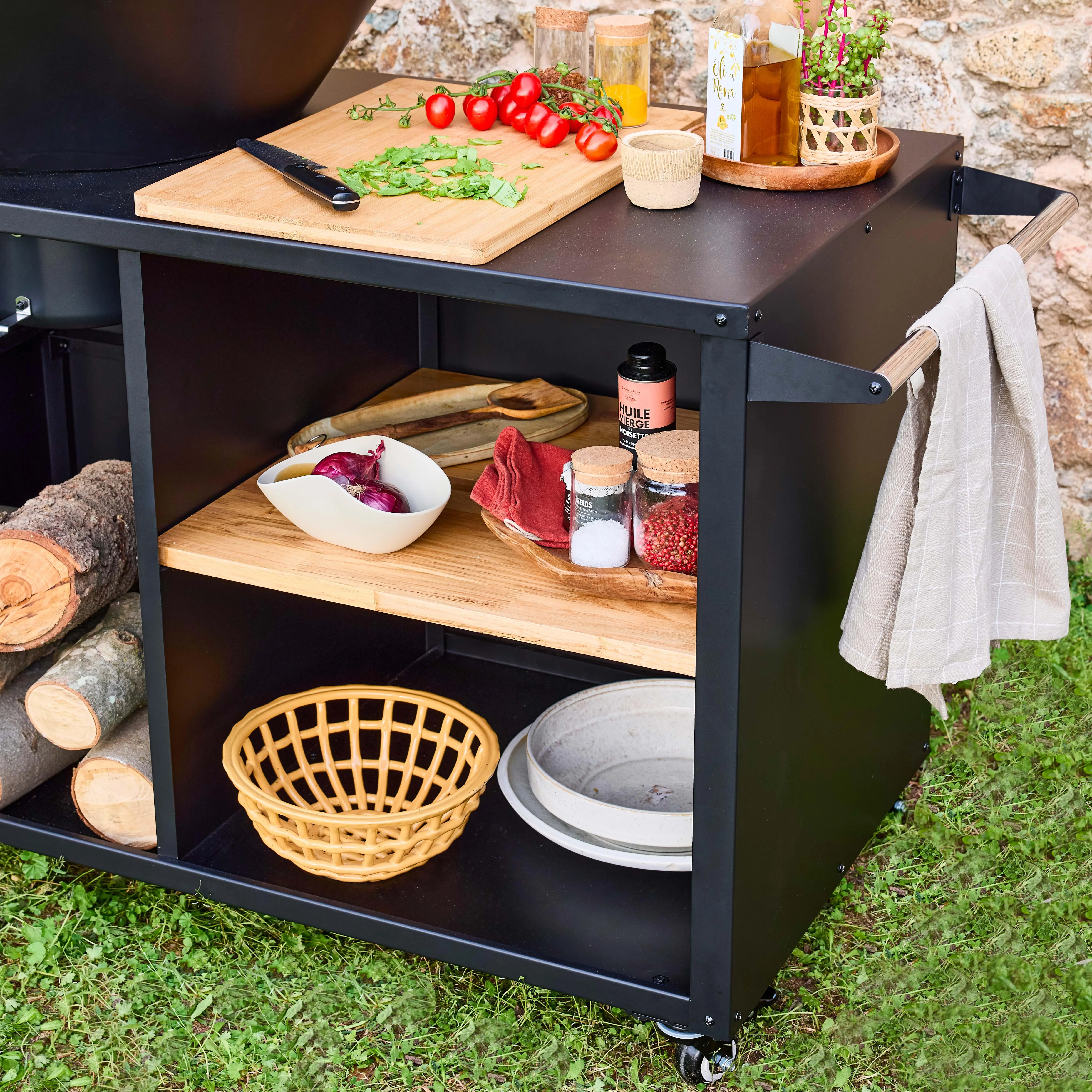 Brasero barbecue Ø80cm, desserte avec espaces de rangement et couvercle