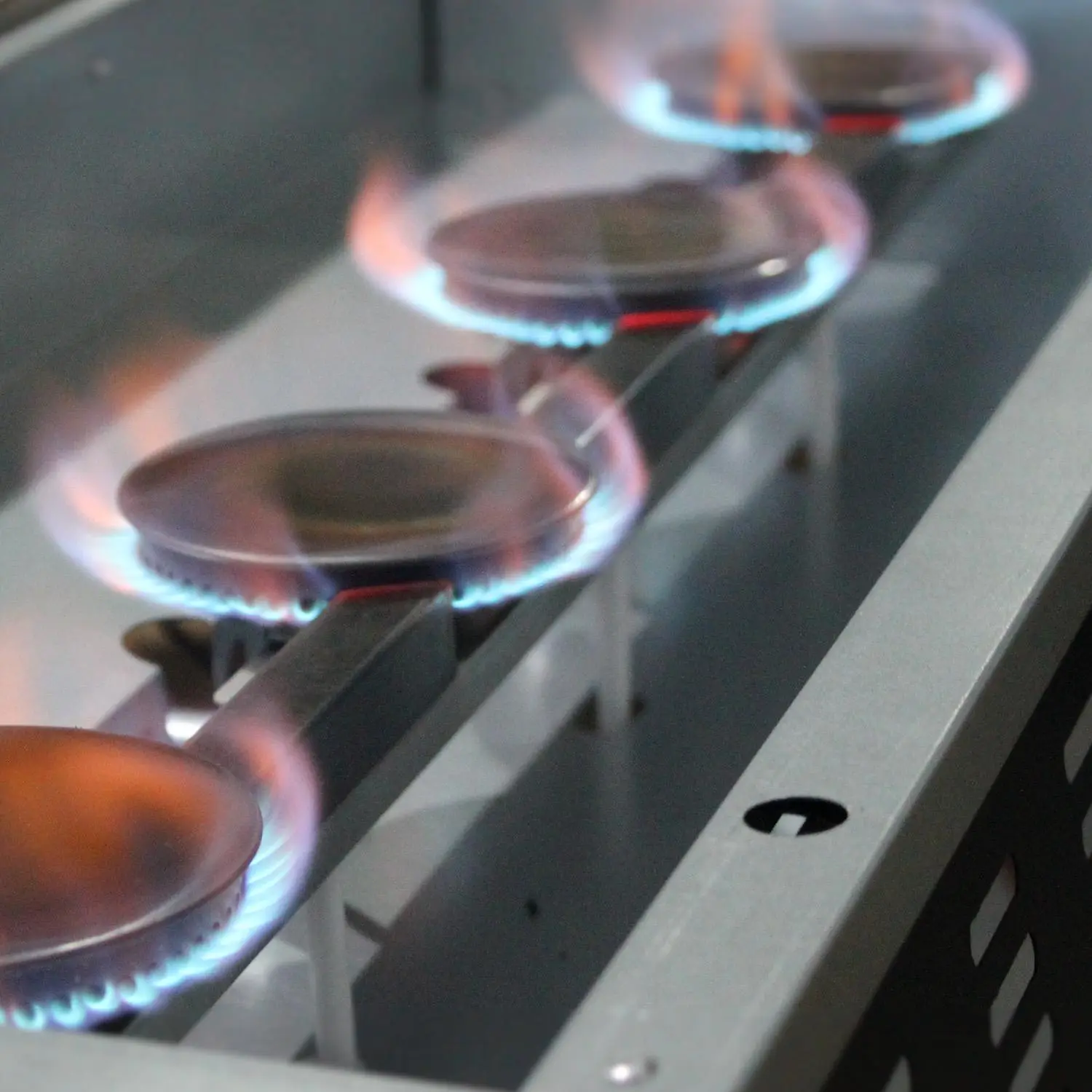 Plancha gaz 4 brûleurs inox 10kW avec ustensiles